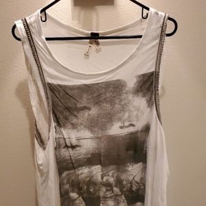 G&L Sleeveless Top
